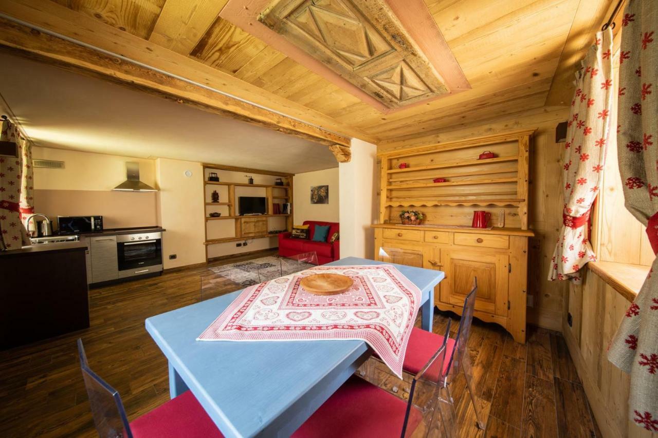 Casa Vacanze Petit Haury - Alloggi Ad Uso Turistico Vda Arvier N 0039 E N 0040 - Dış mekan fotoğraf